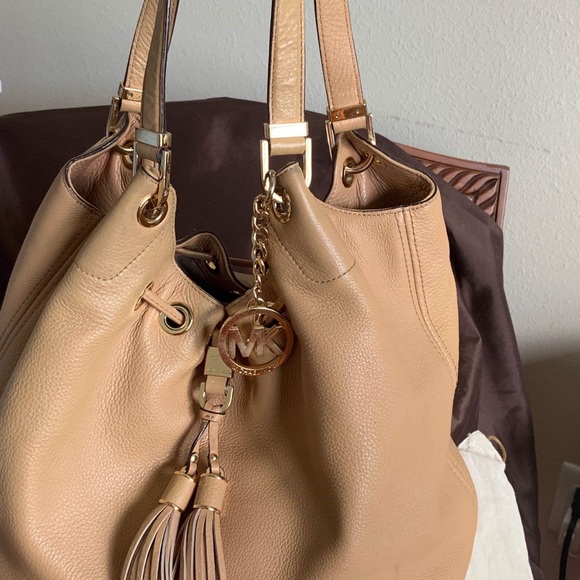 Tan handbag gently used well taken care dust bag - Picture 1 of 8